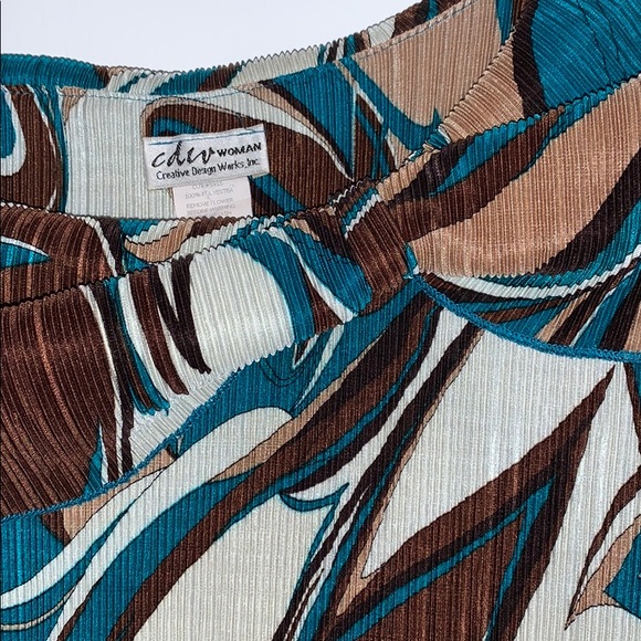 Top - Picture 3 of 6